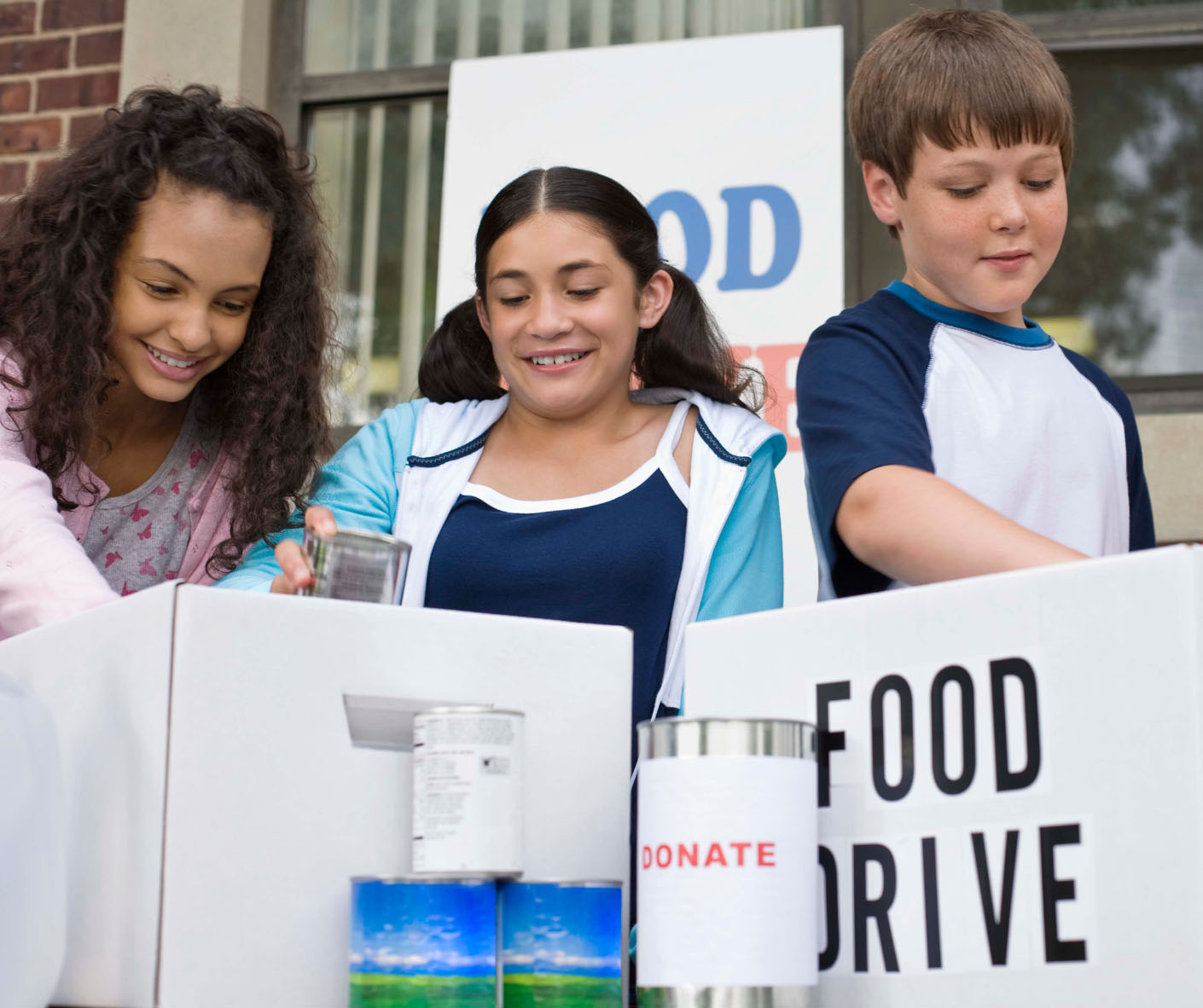 Students at a food drive