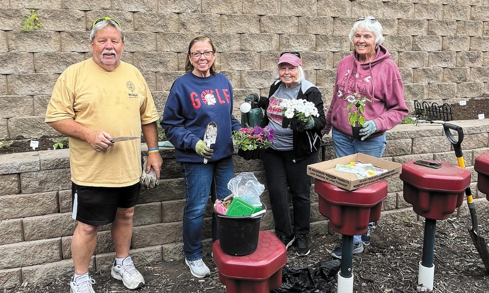 Volunteers at Catholic Charities' DVSA Shelter