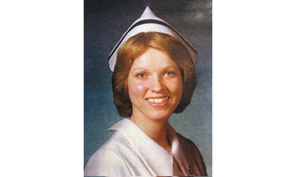 Joyce Lillis graduated from the University of Iowa in 1977 with a bachelor’s degree in nursing. Joyce Lillis graduated from the University of Iowa in 1977 with a bachelor’s degree in nursing.