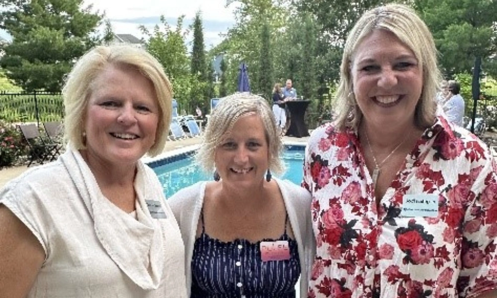 Sue McEntee, Maggie Dewitte, Jodi Halligan
